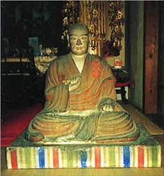 瑠璃光寺の弘法大師坐像の写真